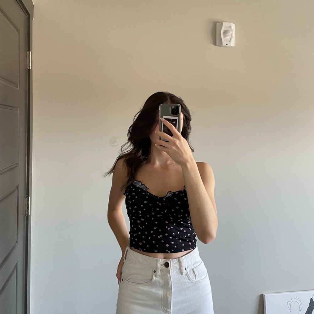 Black floral pacsun top